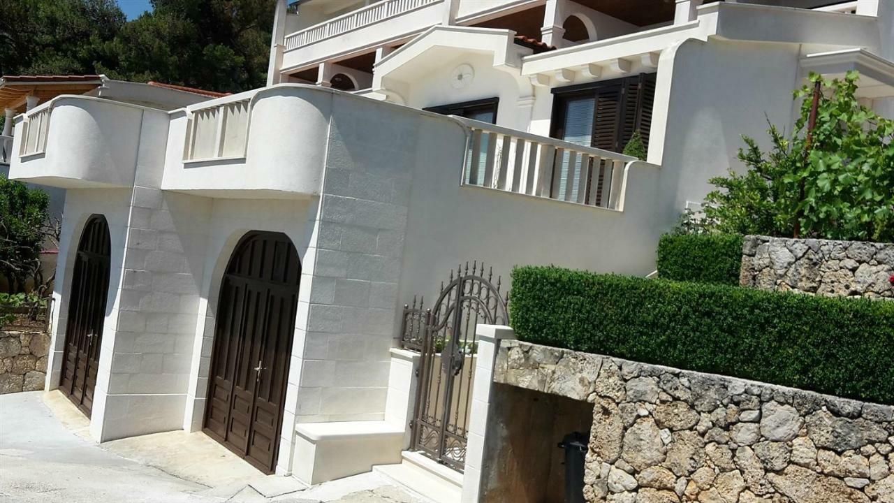 Guest House Fenix Brela Exterior photo