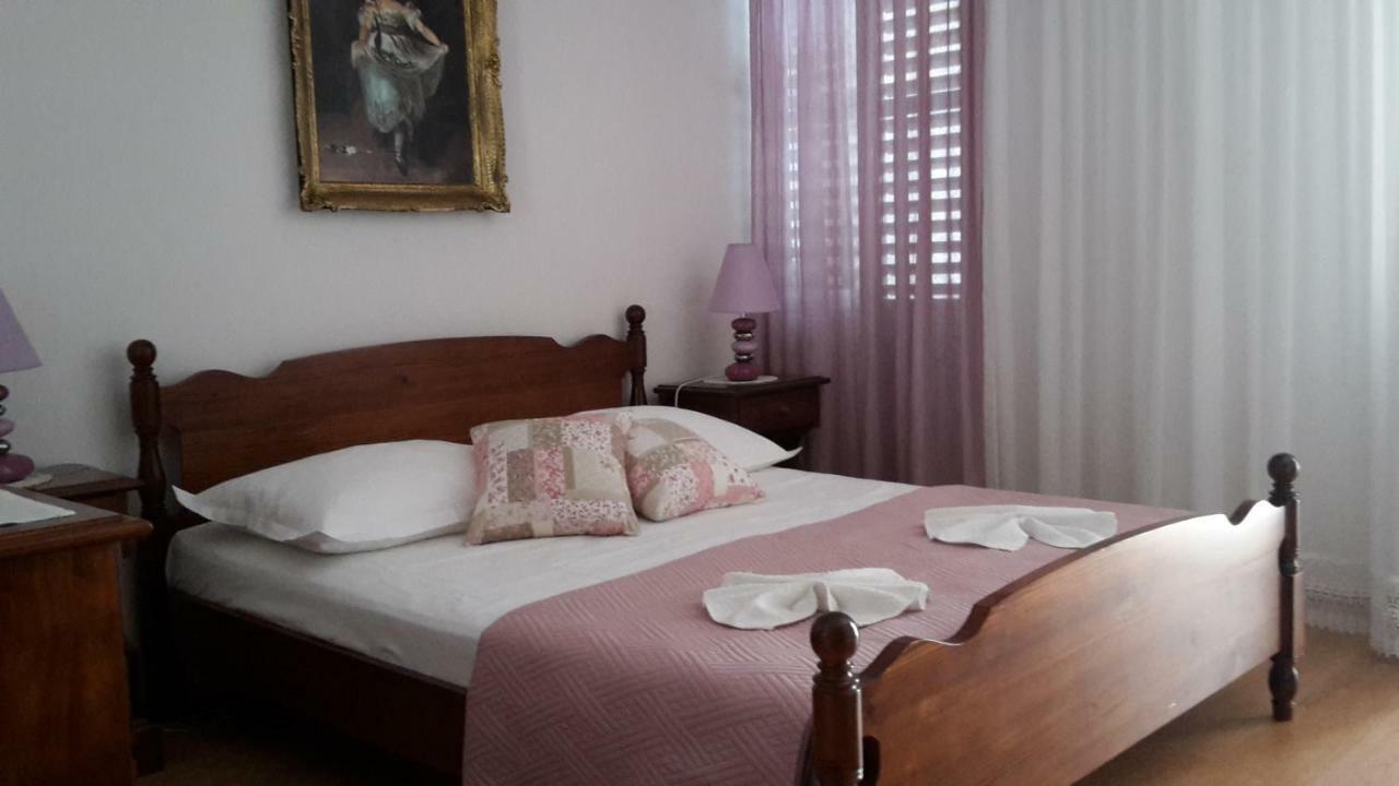 Guest House Fenix Brela Exterior photo